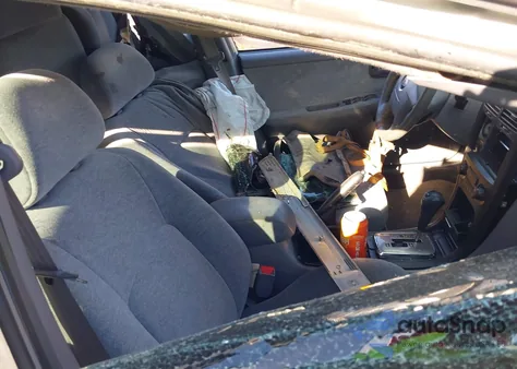 2004 Kia Optima Ex/Lx z USA, uszkodzony, nr VIN KNAGD126345347614